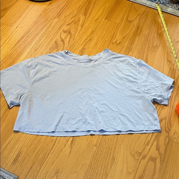 Lululemon All Yours Cropped T-Shirt size 8 light blue/purple - Picture 1 of 7